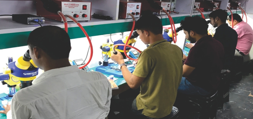 Career Opportunities in Mobile Repairing