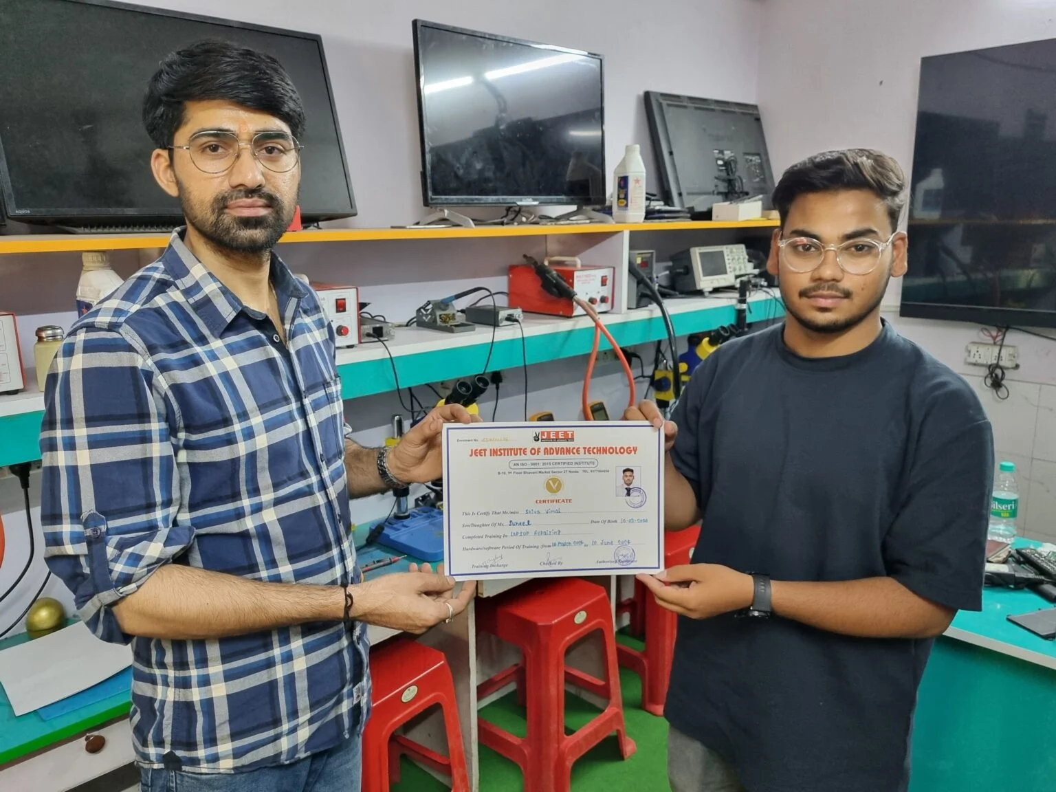 mobile repairing course in ashok nagar